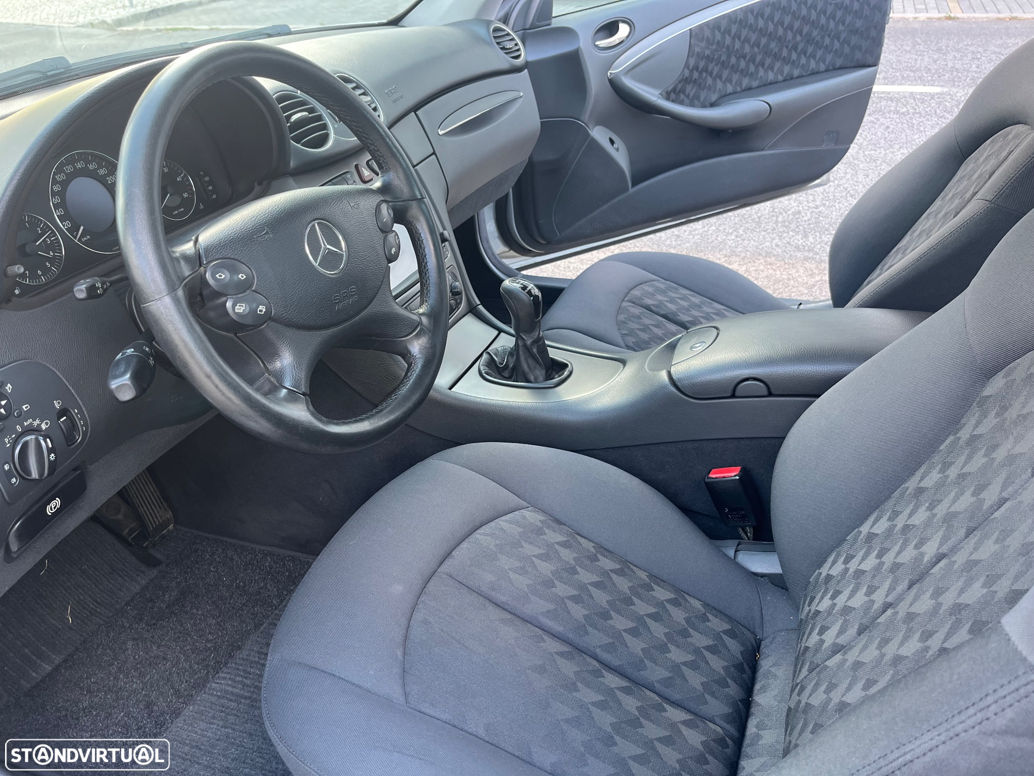Mercedes-Benz CLK 270 CDi Elegance - 8