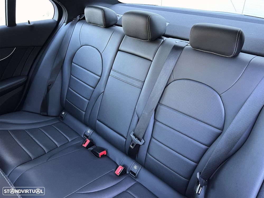 Mercedes-Benz C 180 d AMG Line - 51