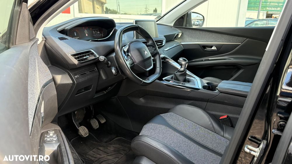 Peugeot 3008 - 25