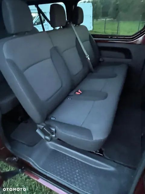 Renault Trafic - 12