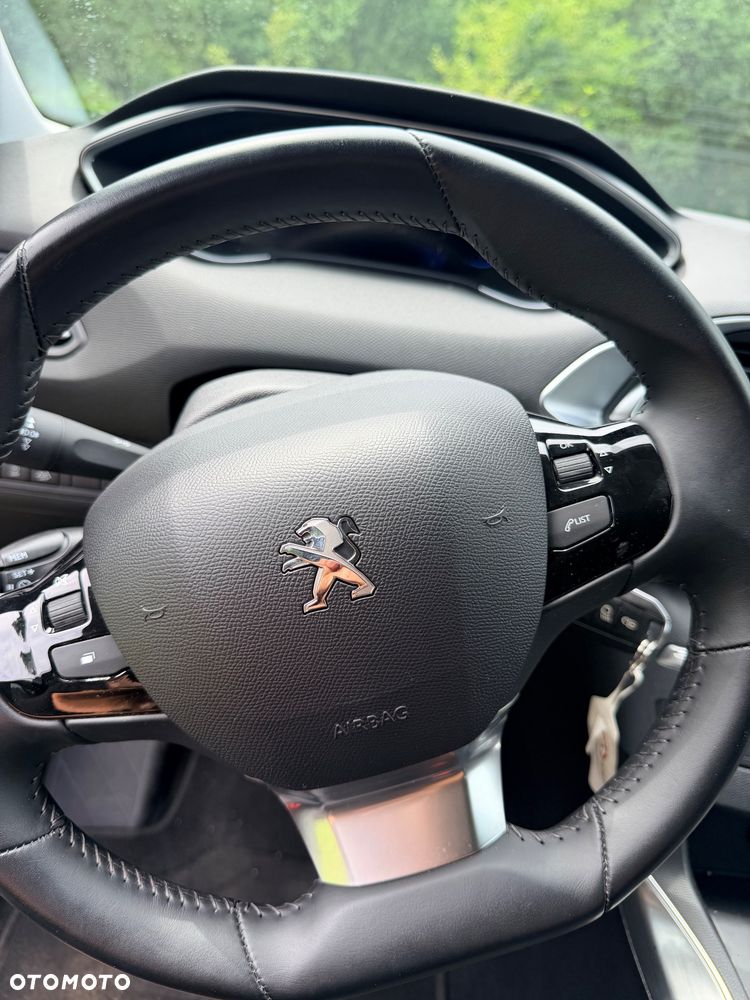 Peugeot 308 PureTech 130 Allure - 17