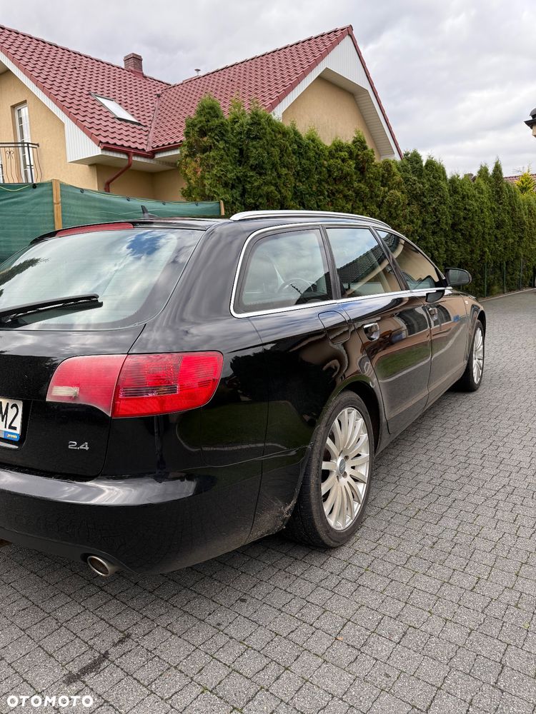 Audi A6 - 4