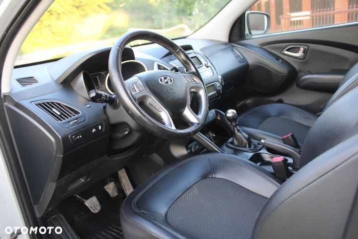 Hyundai ix35 1.7 CRDi Premium 2WD - 17