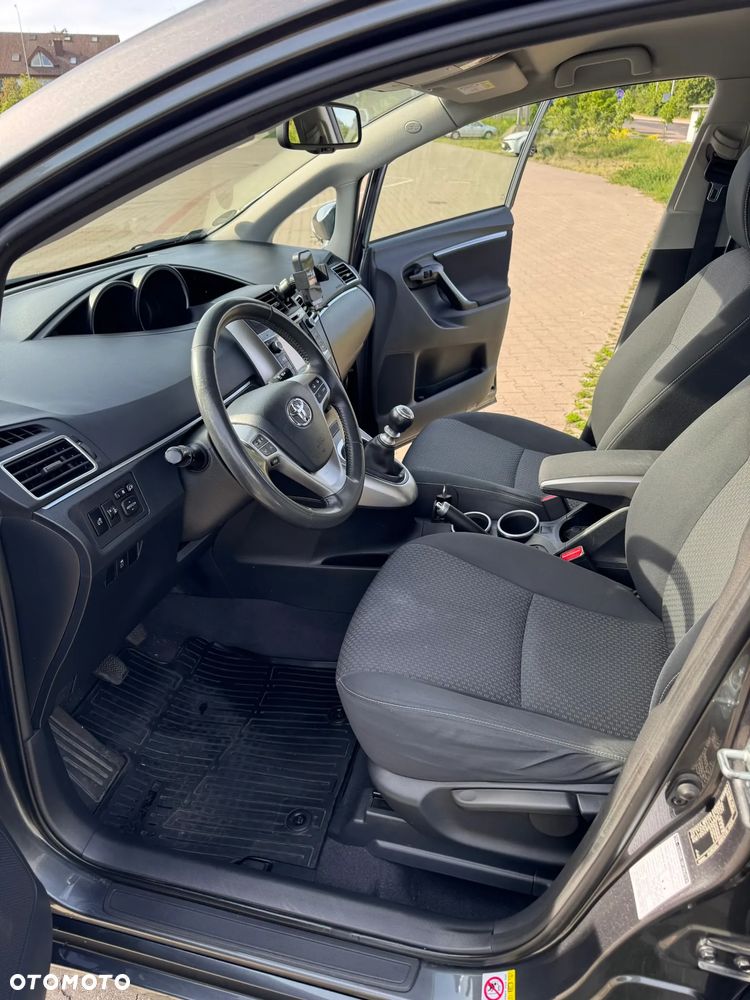 Toyota Verso 2.0 D-4D Premium 7os - 9