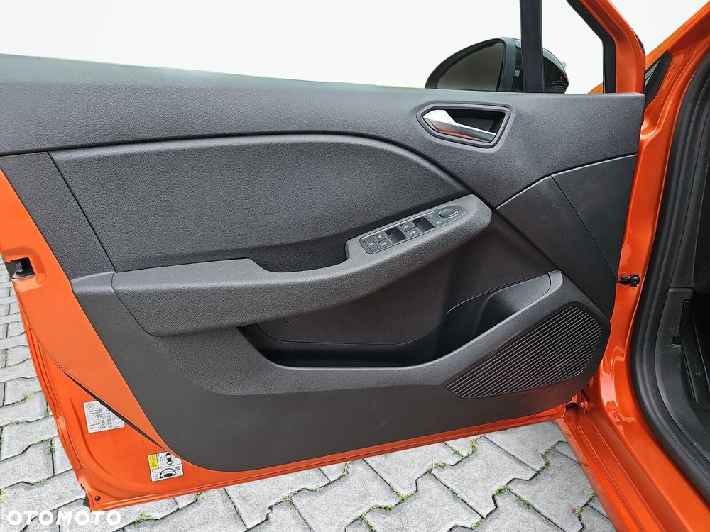 Renault Clio - 17
