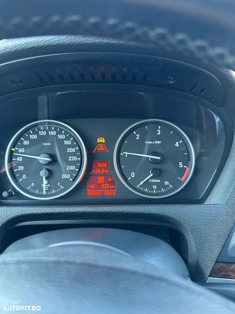 BMW X5 xDrive40d - 23