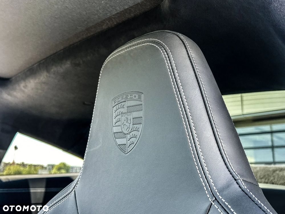 Porsche 911 Carrera S - 25