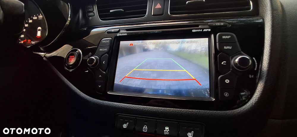 Kia Ceed 1.6 GDI XL DCT - 9
