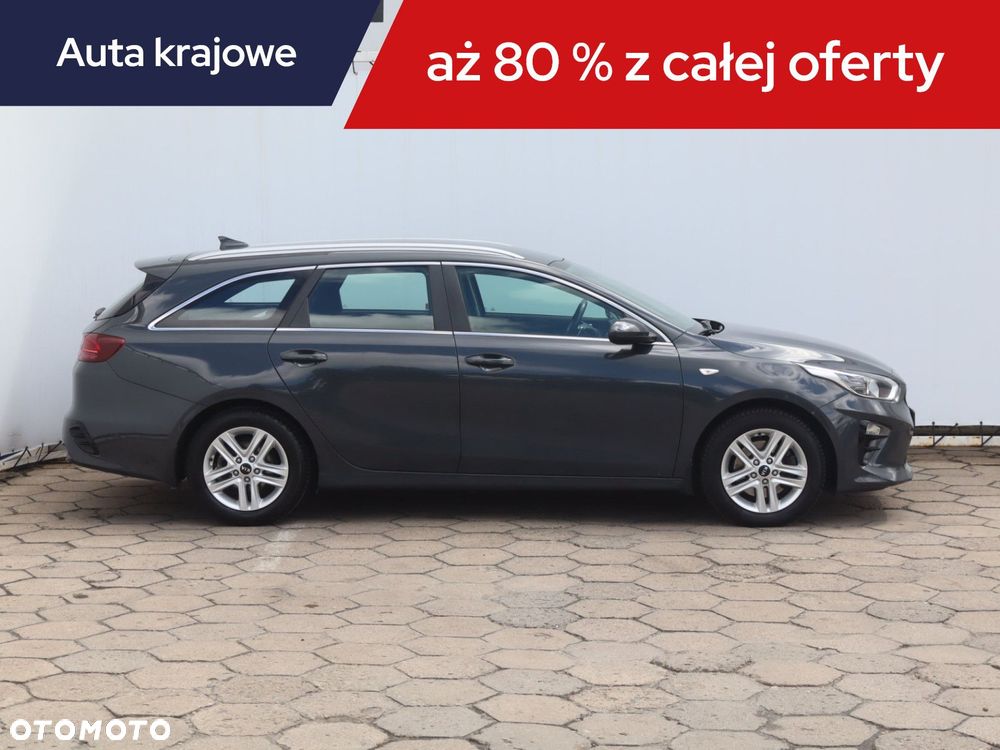 Kia Ceed - 8