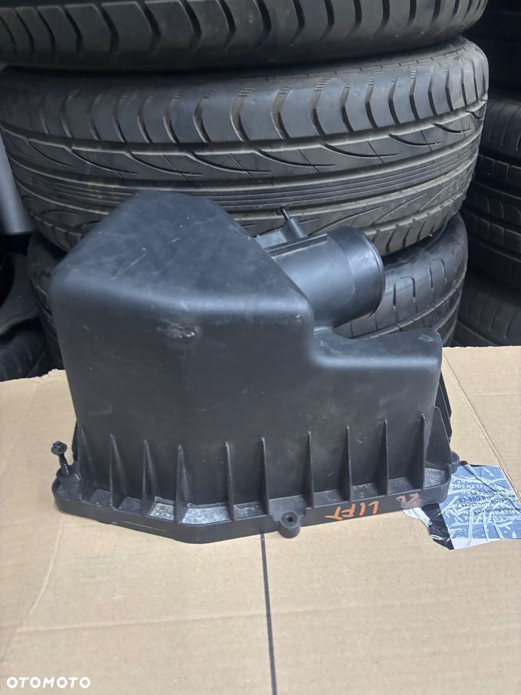 JEEP CHEROKEE KL LIFT 2019 2.4 GÓRNA OBUDOWA FILTRA POWIETRZA - 2