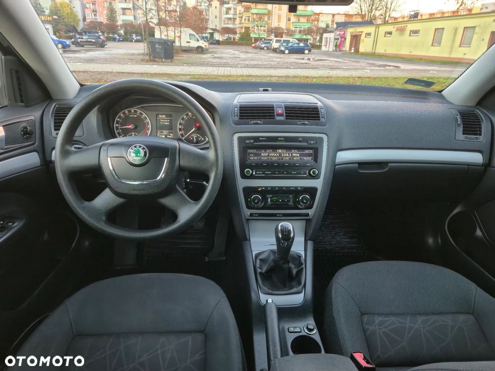 Skoda Octavia 1.6 TDI DPF FAMILY - 11