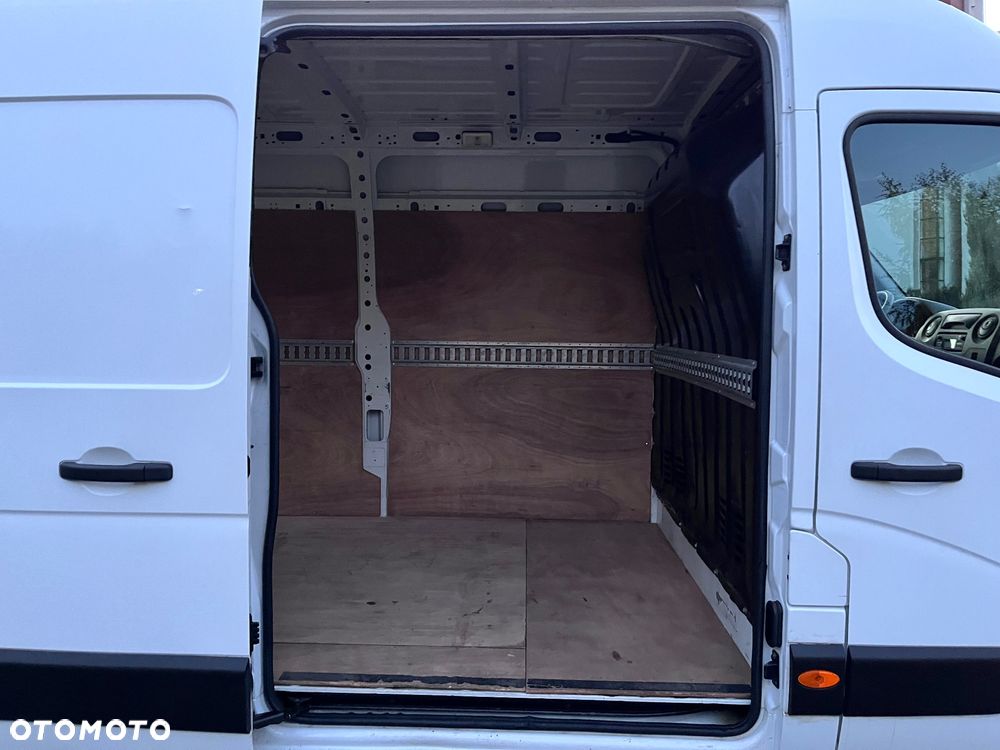 Renault Master - 32