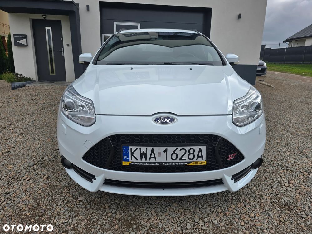 2013 Ford Focus 2.0 EcoBoost ST mit Leder-Sport-Paket, photograph 11