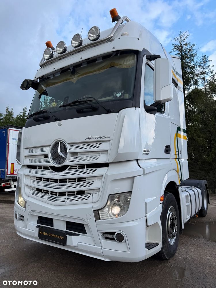 Mercedes-Benz ACTROS 1845 / EURO 5 / GIGA SPACE / NOWY TACHOGRAF / 2013 REJESTRACJA / BARDZO ŁADNY STAN / BEZ RETARDERA / BLUETEC 5 / 2 ZBIORNIKI PALIWOWE / KSENONY / LODÓWKA / PŁASKA PODŁOGA !! - 22