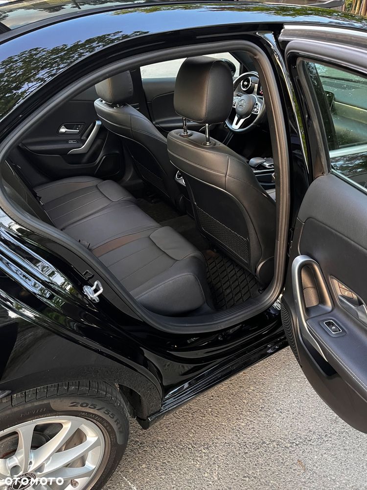 Mercedes-Benz Klasa A 220 4Matic 7G-DCT - 35