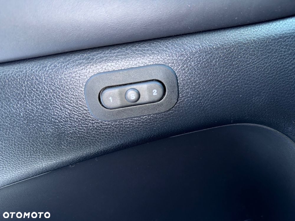 Jeep Grand Cherokee - 19