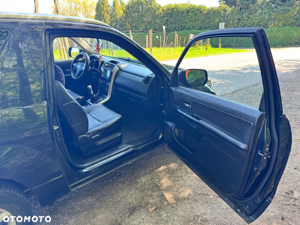 Suzuki Grand Vitara 1.6 De luxe - 8
