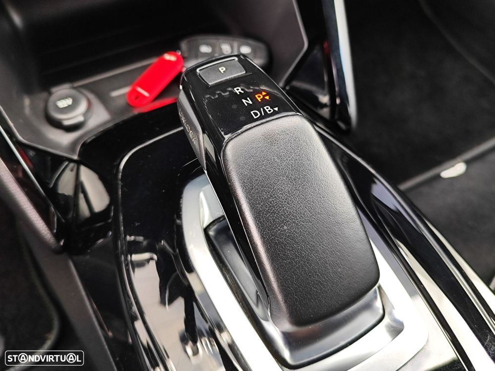 Peugeot e-208 50 kWh GT Line - 42