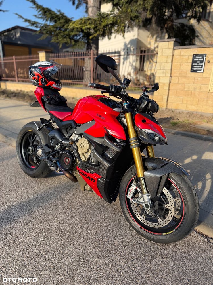 Ducati Streetfighter V4 - 1