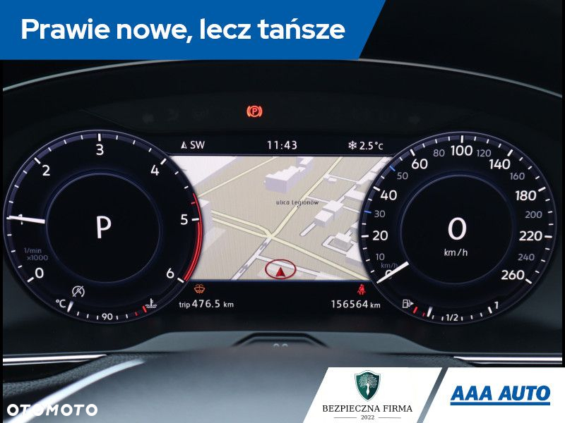 Volkswagen Passat - 12