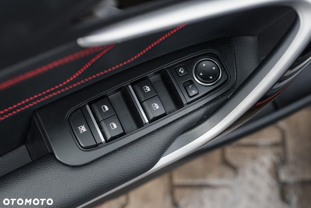 Kia ProCeed 1.6 T-GDI GT DCT - 32