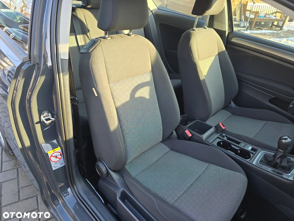 Volkswagen Golf - 13