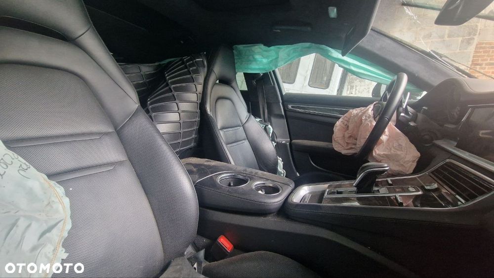 Porsche Panamera Turbo - 15