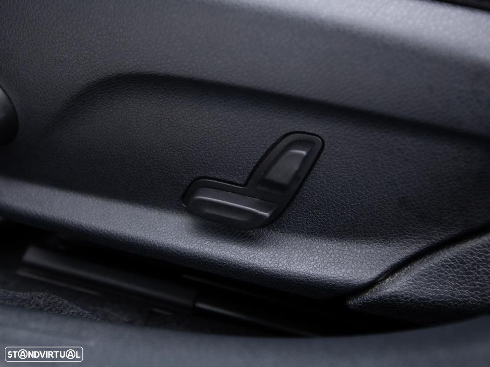 Mercedes-Benz C 300 de T 9G-TRONIC AMG Line - 19
