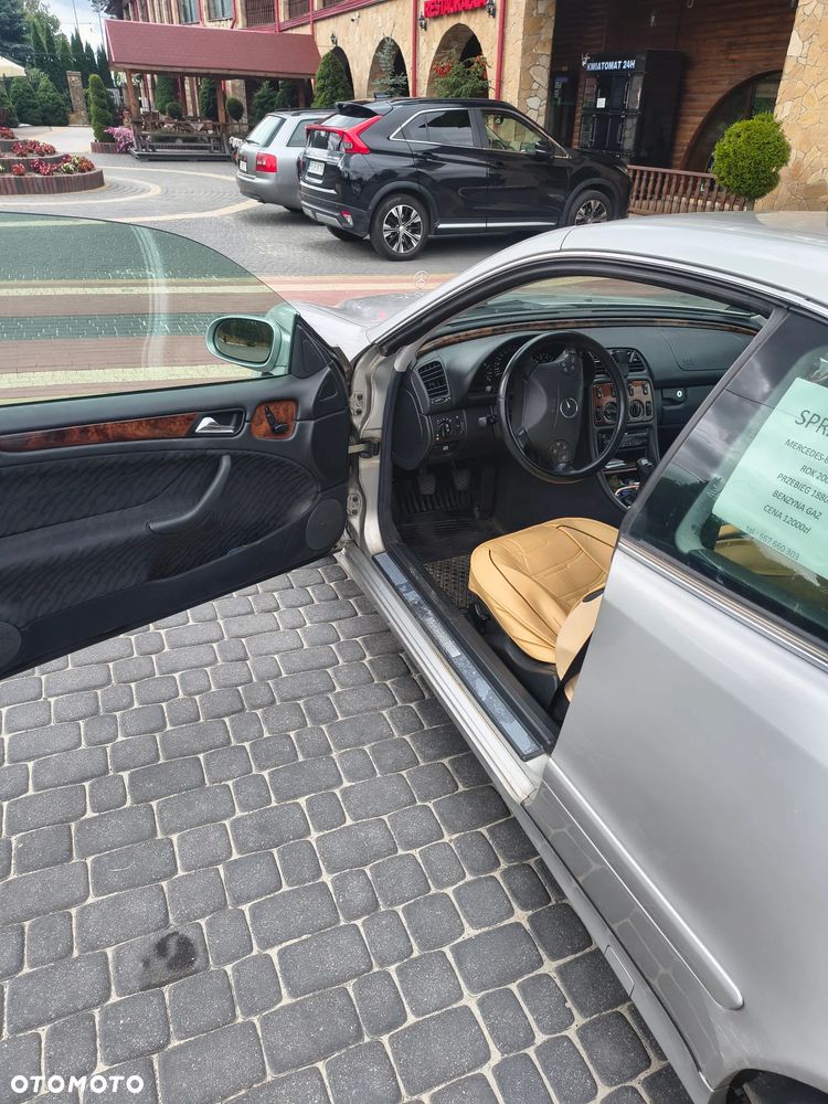 Mercedes-Benz CLK - 3