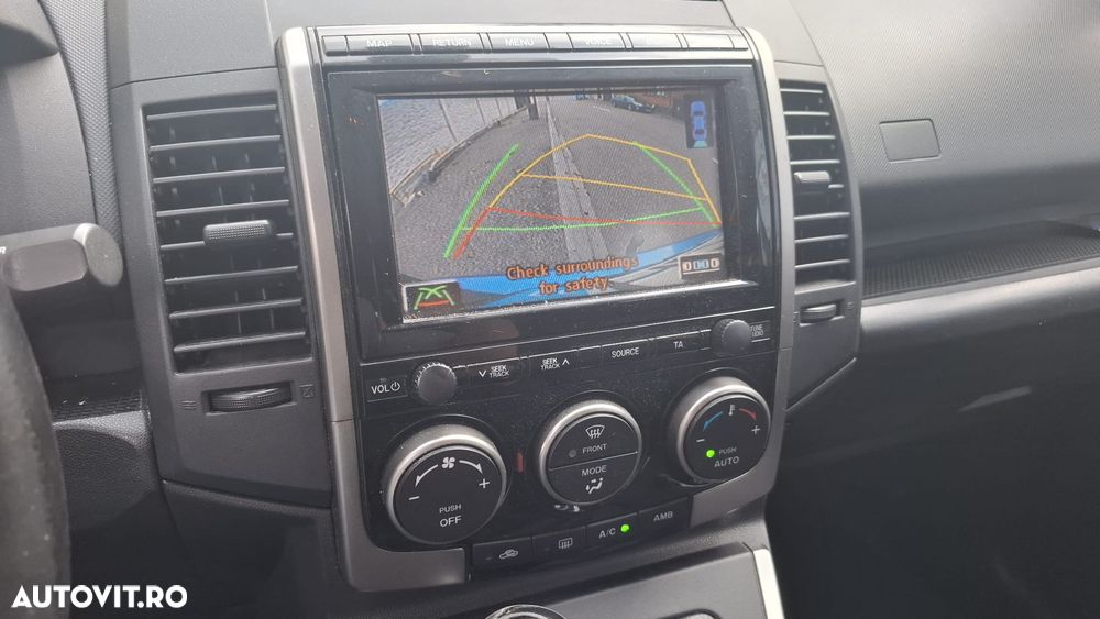 Mazda 5 - 8