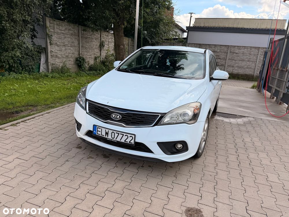 Kia Ceed - 3