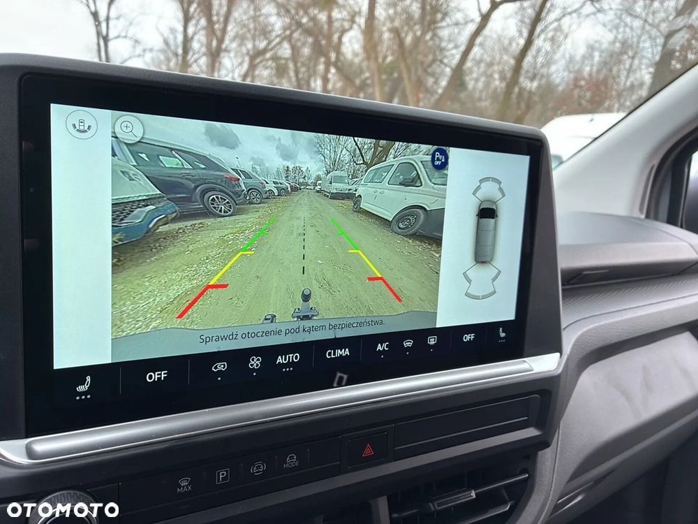 Volkswagen Caravelle - 32