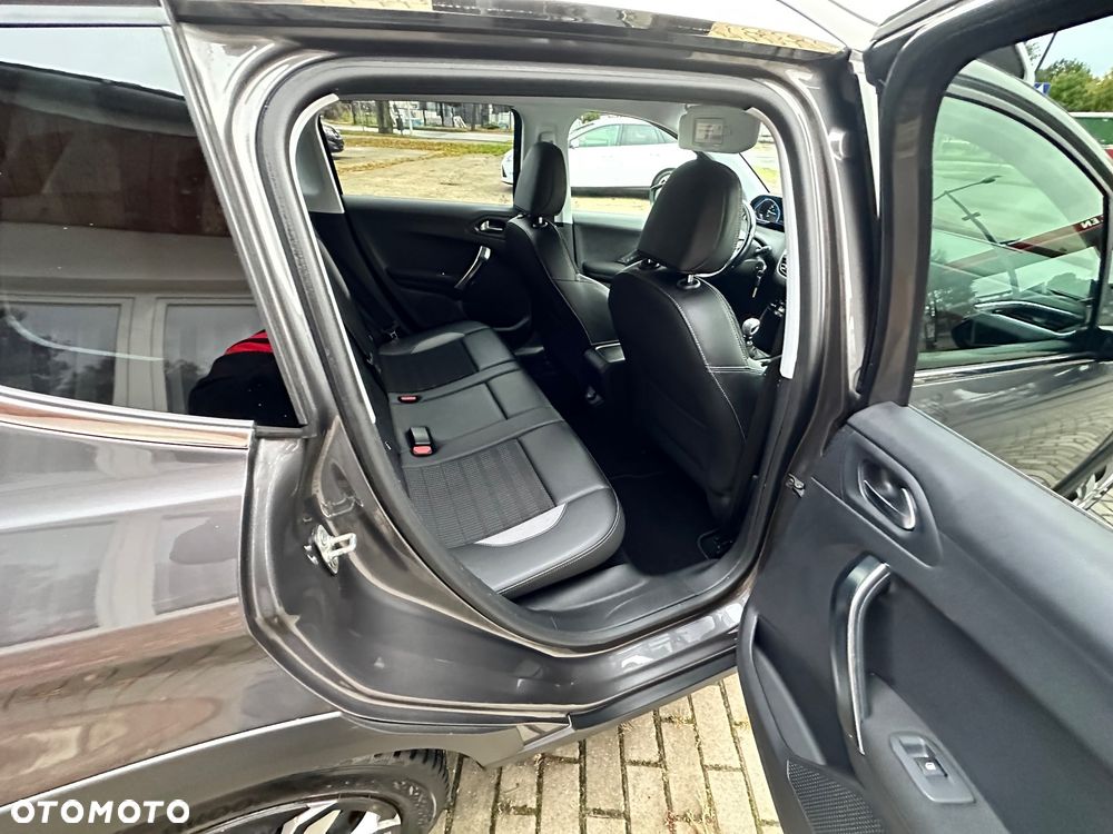 Peugeot 2008 - 17