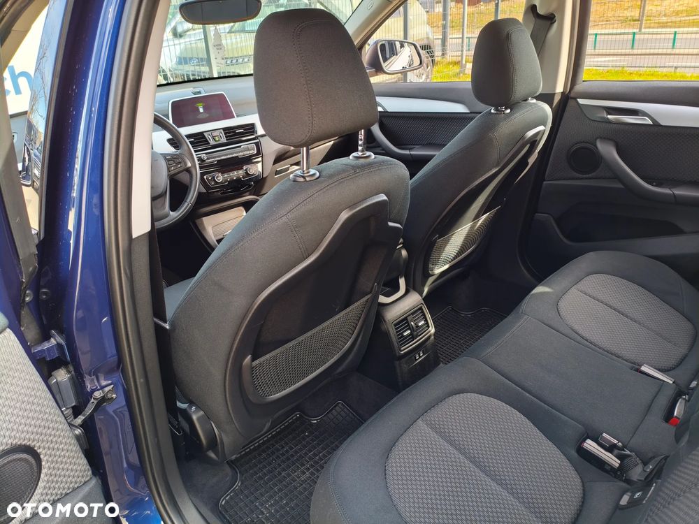 BMW X1 sDrive18d - 22