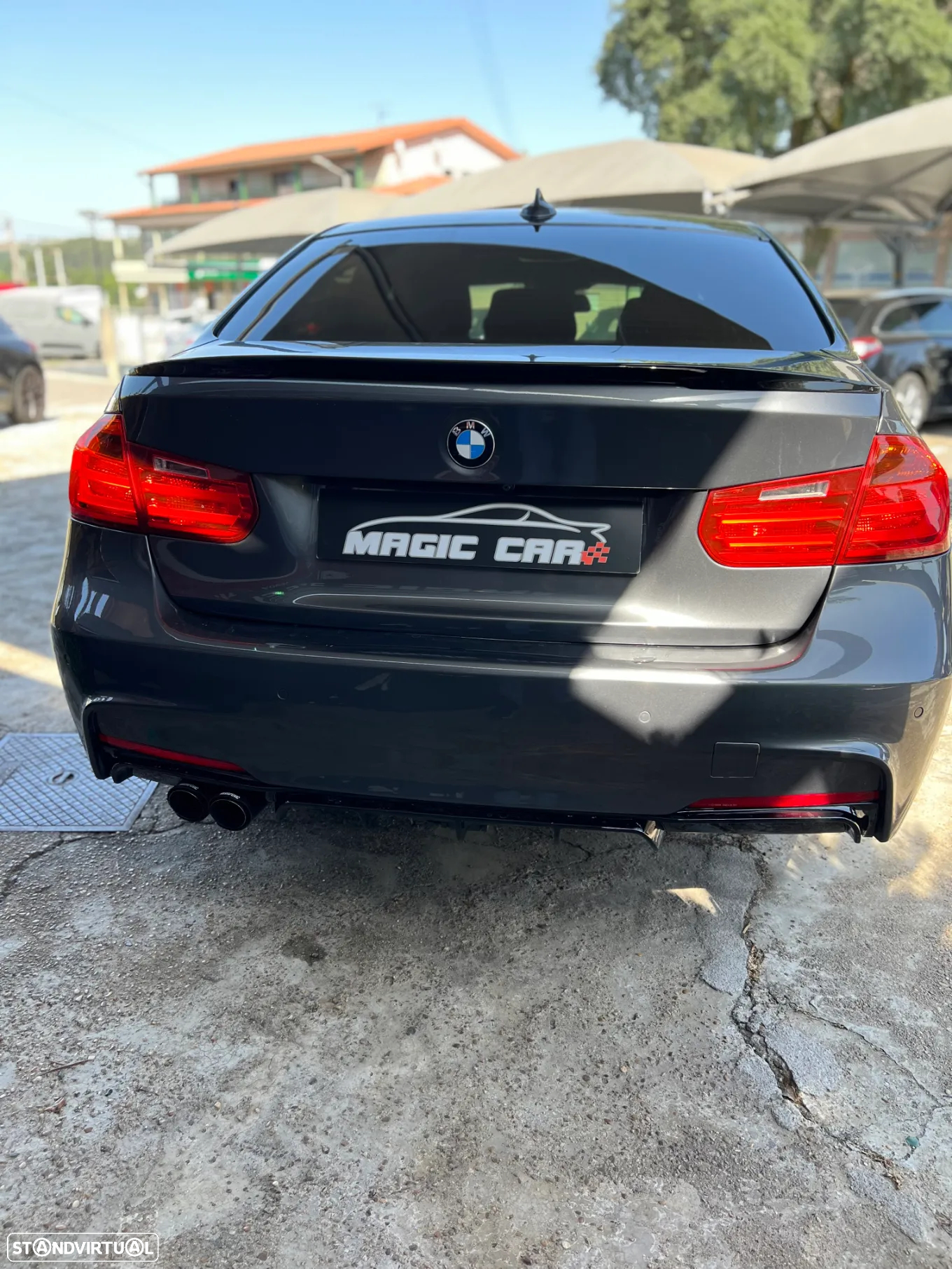 BMW 320 d Auto Pack M - 4
