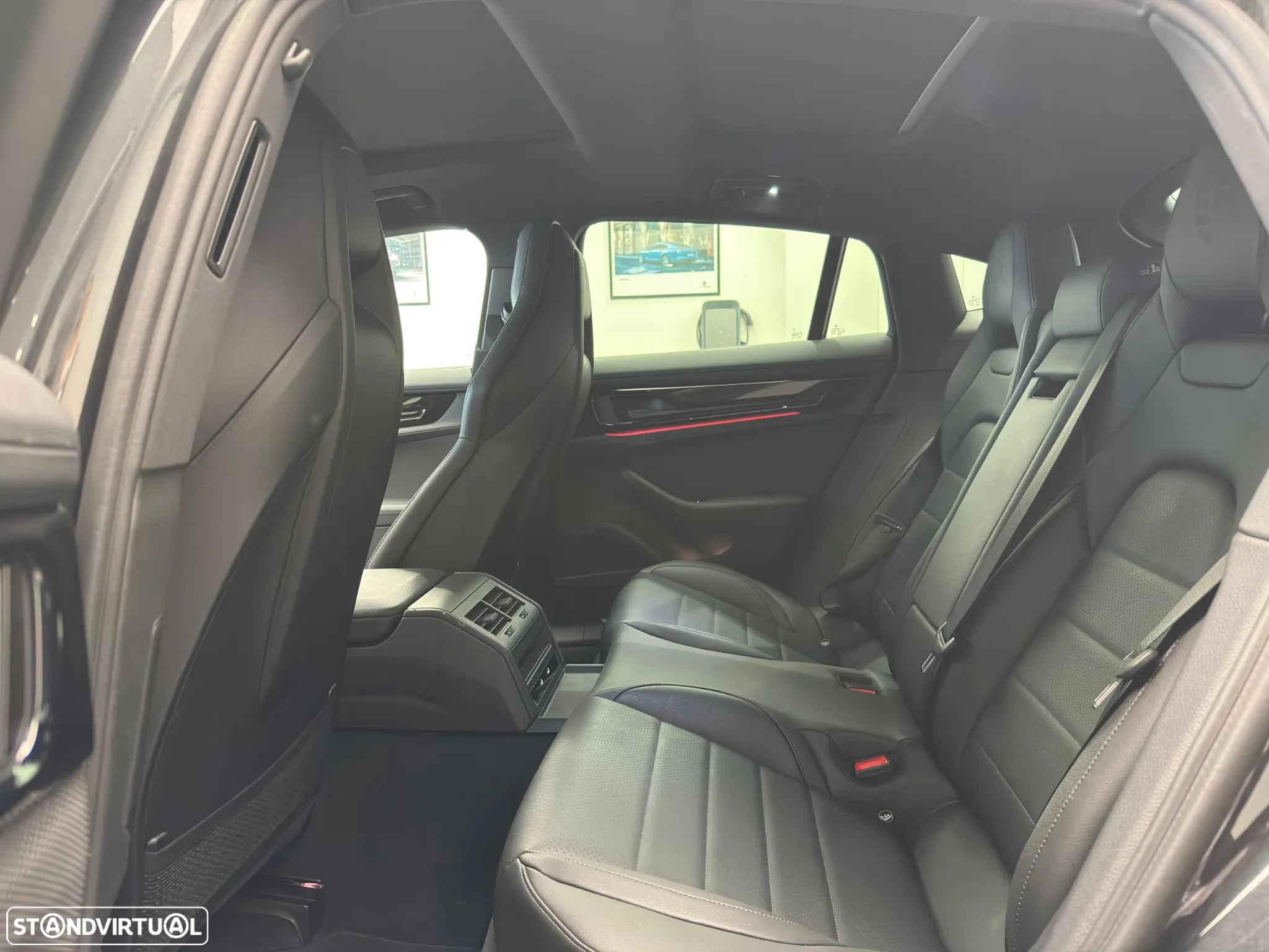 Porsche Panamera 4 E-Hybrid - 29