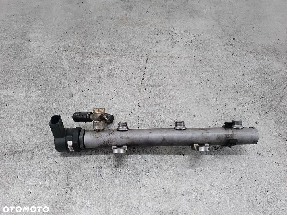LISTWA WTRYSKOWA AUDI A6 C6 059130090AA 2.7 TDI - 5