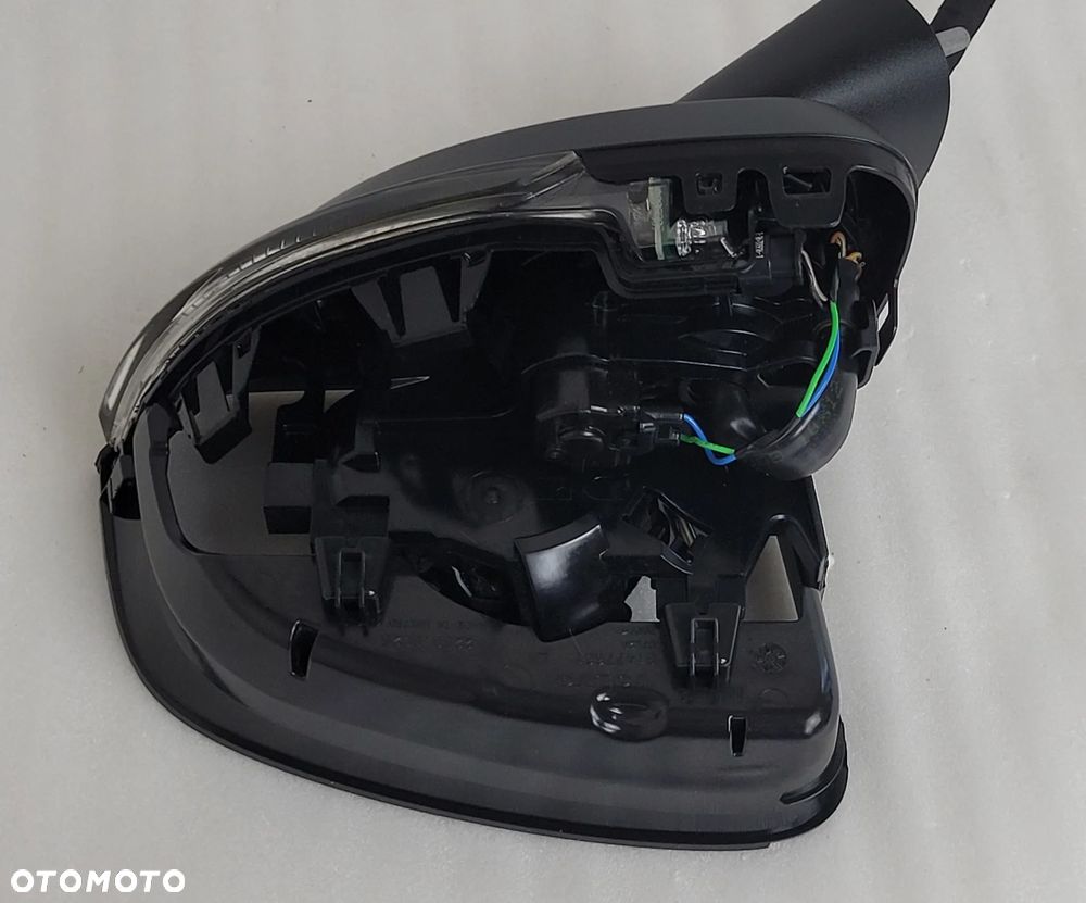LUSTERKO LEWE 14PIN VOLVO XC40 2017- 31442777 3147761 14pin - 9