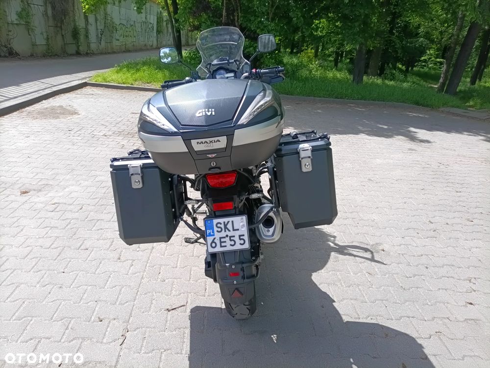 Suzuki V-STROM - 8