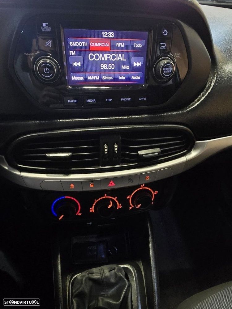 Fiat Tipo 1.3 M-Jet Easy - 17