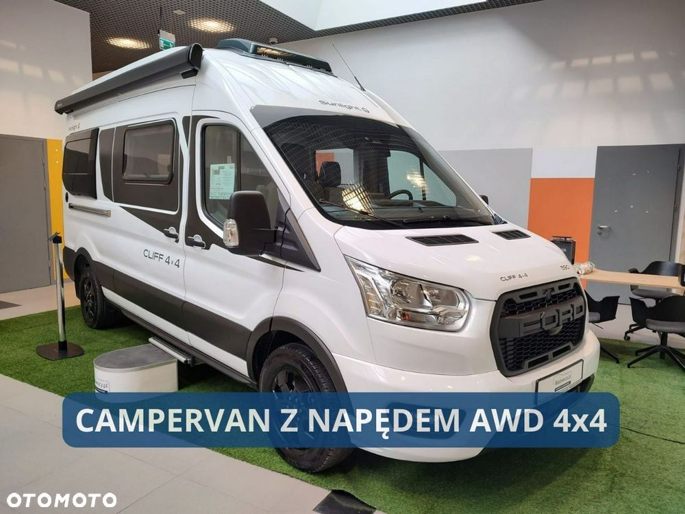 Sunlight Cliff 4x4 590 Ford z Napędem AWD 4x4 - 2