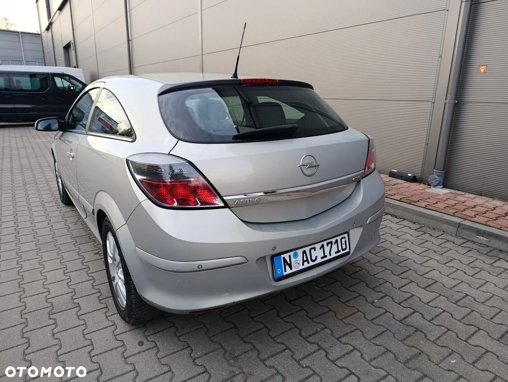 Opel Astra 1.6 Sport - 13