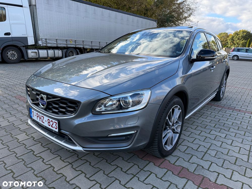 Volvo V60 Cross Country D4 Drive-E Summum - 4
