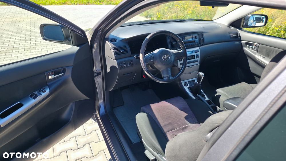Toyota Corolla 1.6 VVT-i Sol (air6) - 14