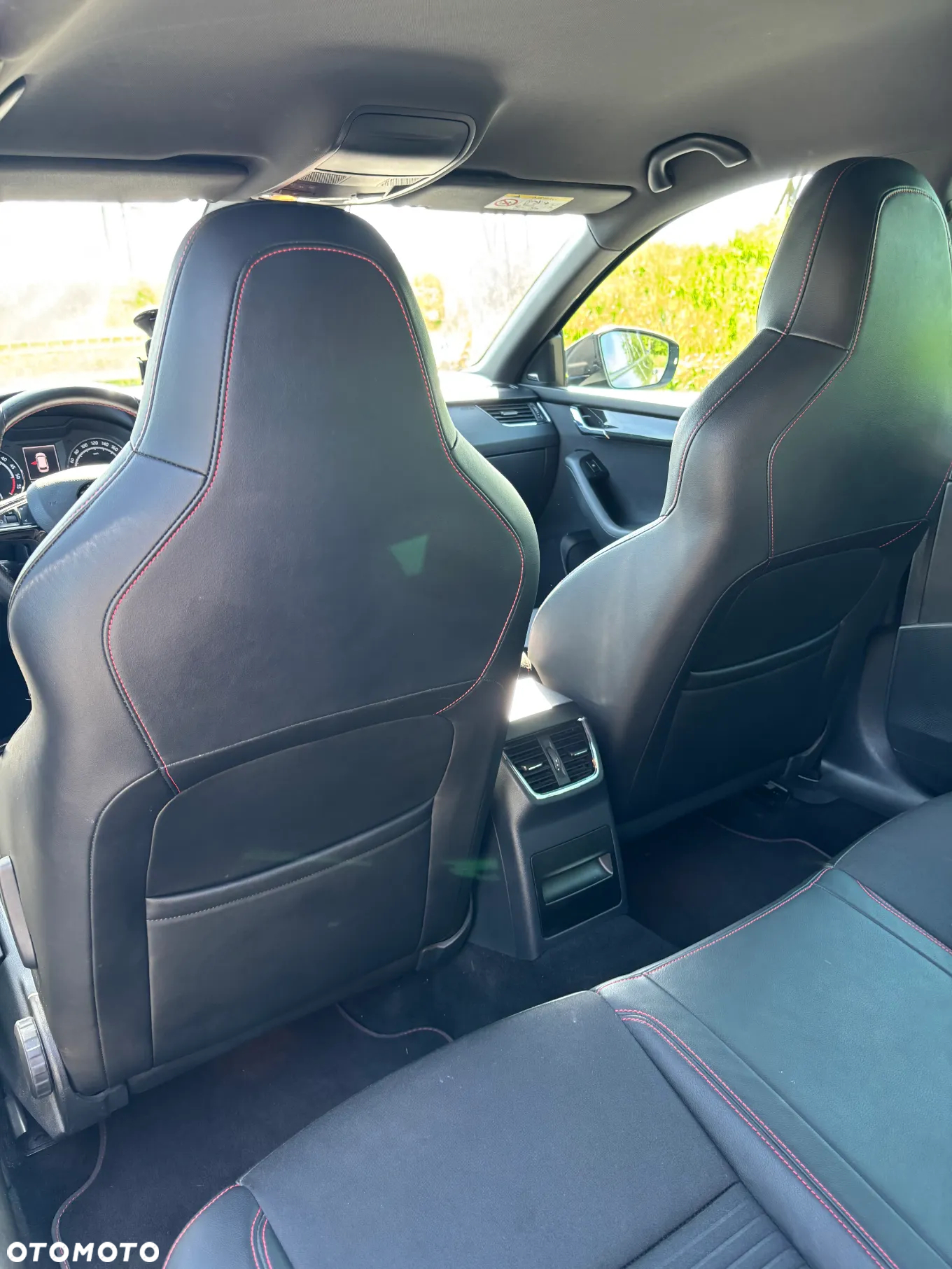 Skoda Octavia 2.0 TDI RS DSG - 15