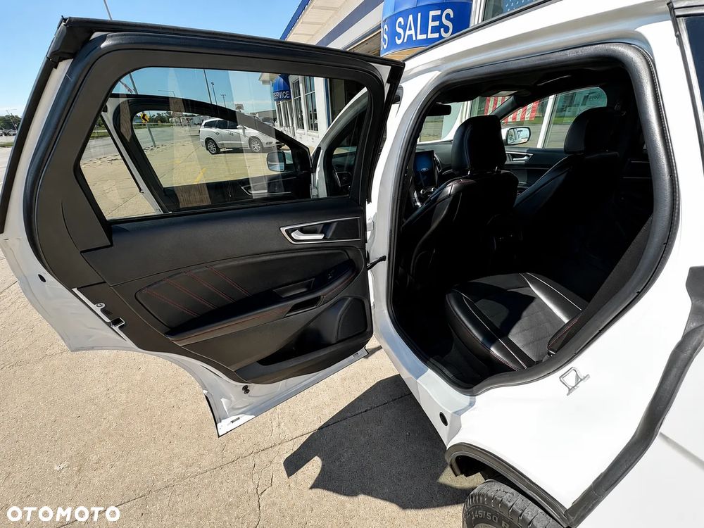 Ford Edge - 15