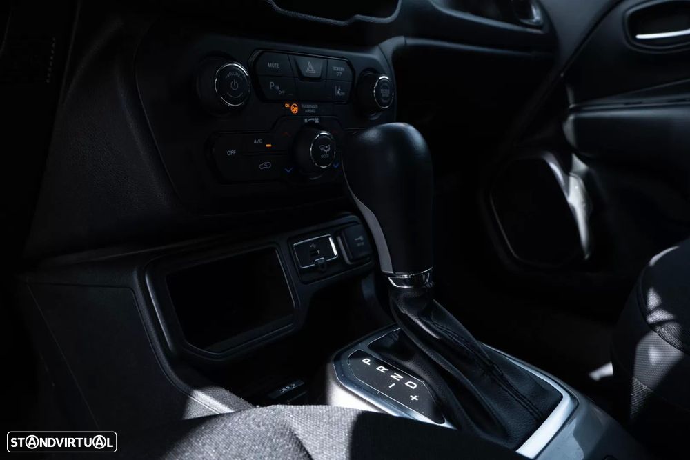 Jeep Renegade 1.6 MJD Limited DCT - 15