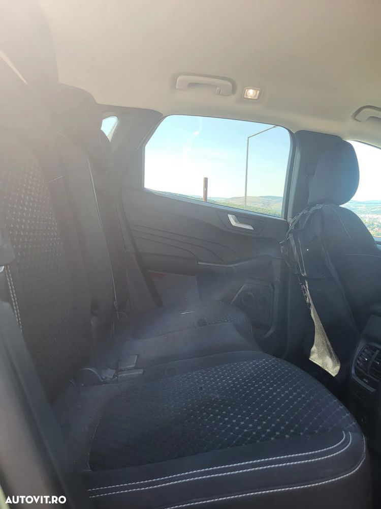 Ford Kuga 1.5 EcoBoost A8 FWD Titanium - 11