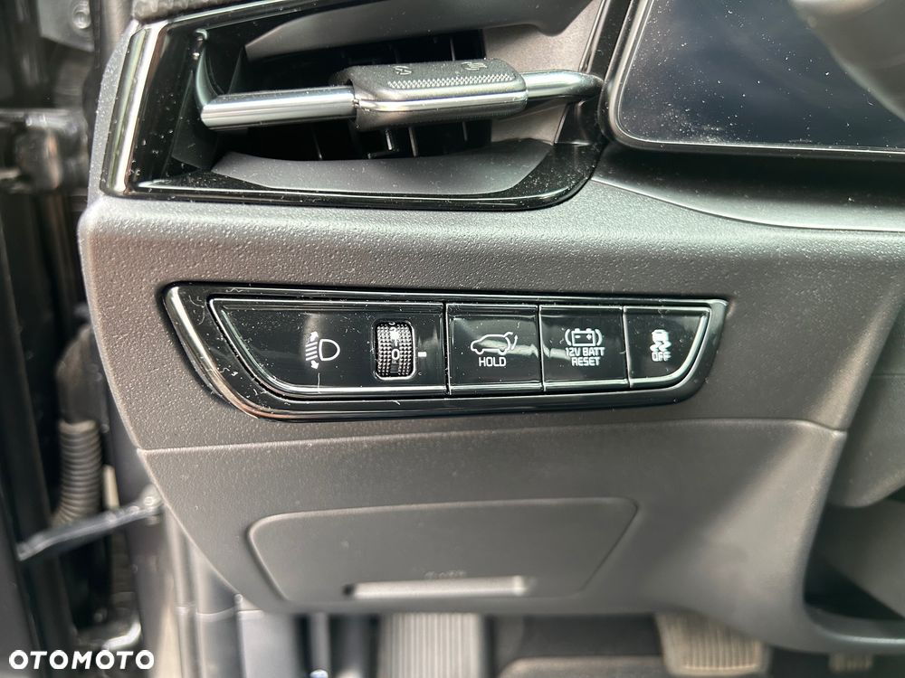 Kia Niro 1.6 GDI Hybrid Business Line - 33