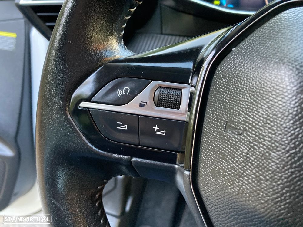 Peugeot e-208 50 kWh Active Pack - 14